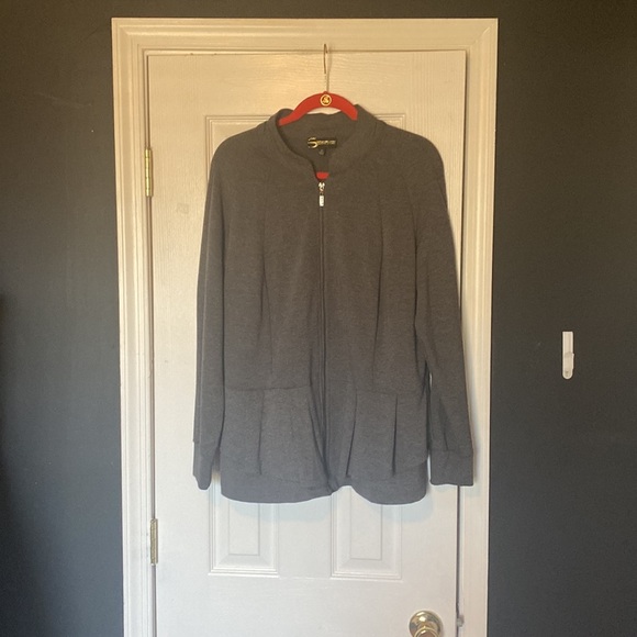 Serena Williams Zip Jacket - Picture 3 of 4
